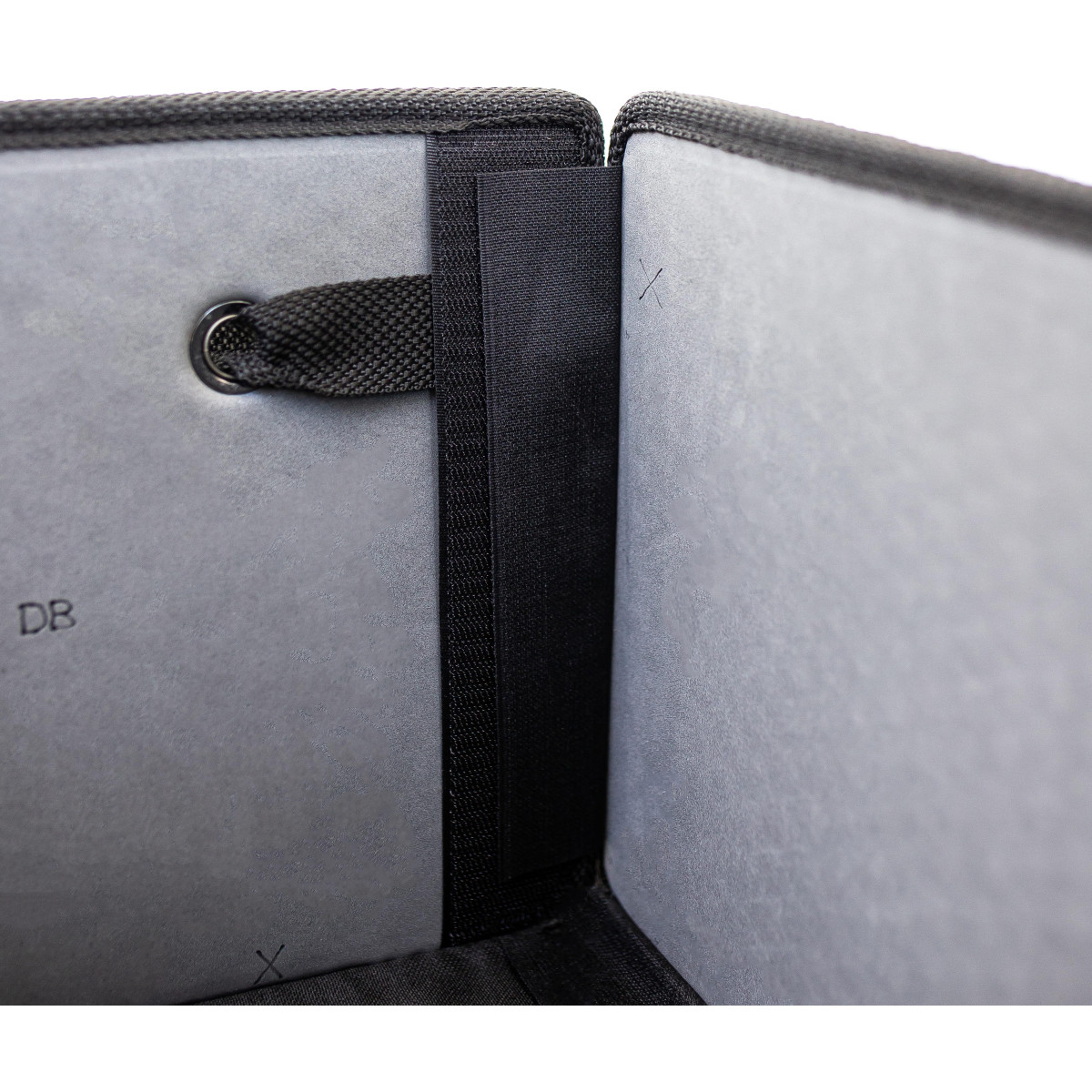 EVAtech Kofferraum-Organizer LightBox 33x50x25 cm - grau / schwarze Kanten EVAtech Kofferraum-Organizer LightBox 33x50x25 cm - grau / schwarze Kanten