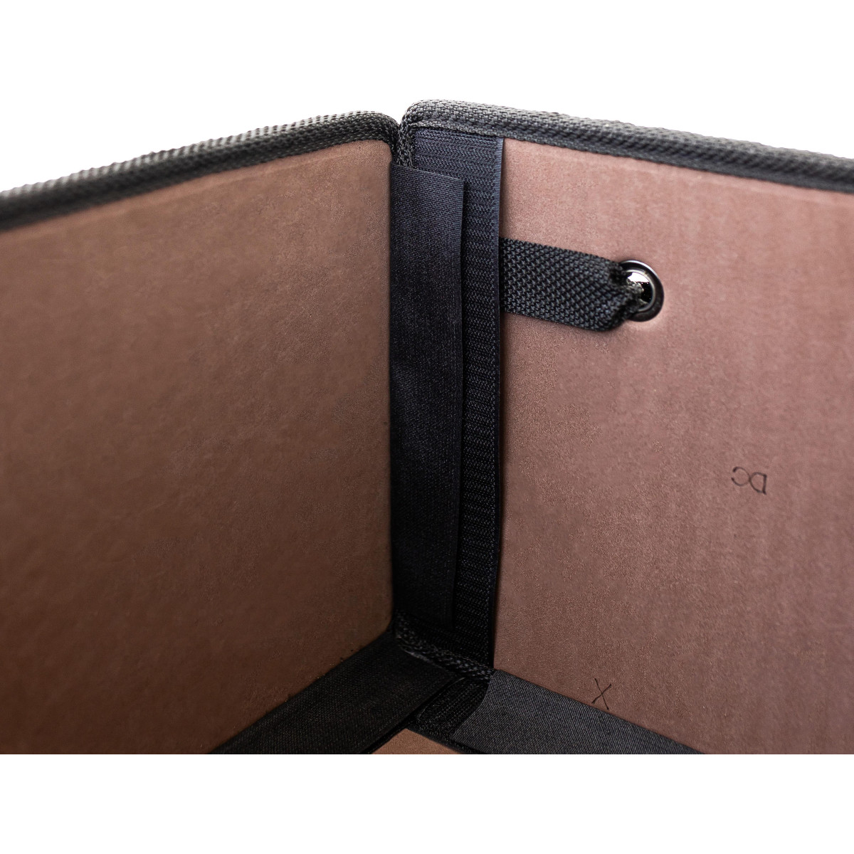 EVAtech Kofferraum-Organizer LightBox 33x50x25 cm - braun / schwarze Kanten EVAtech Kofferraum-Organizer LightBox 33x50x25 cm - braun / schwarze Kanten