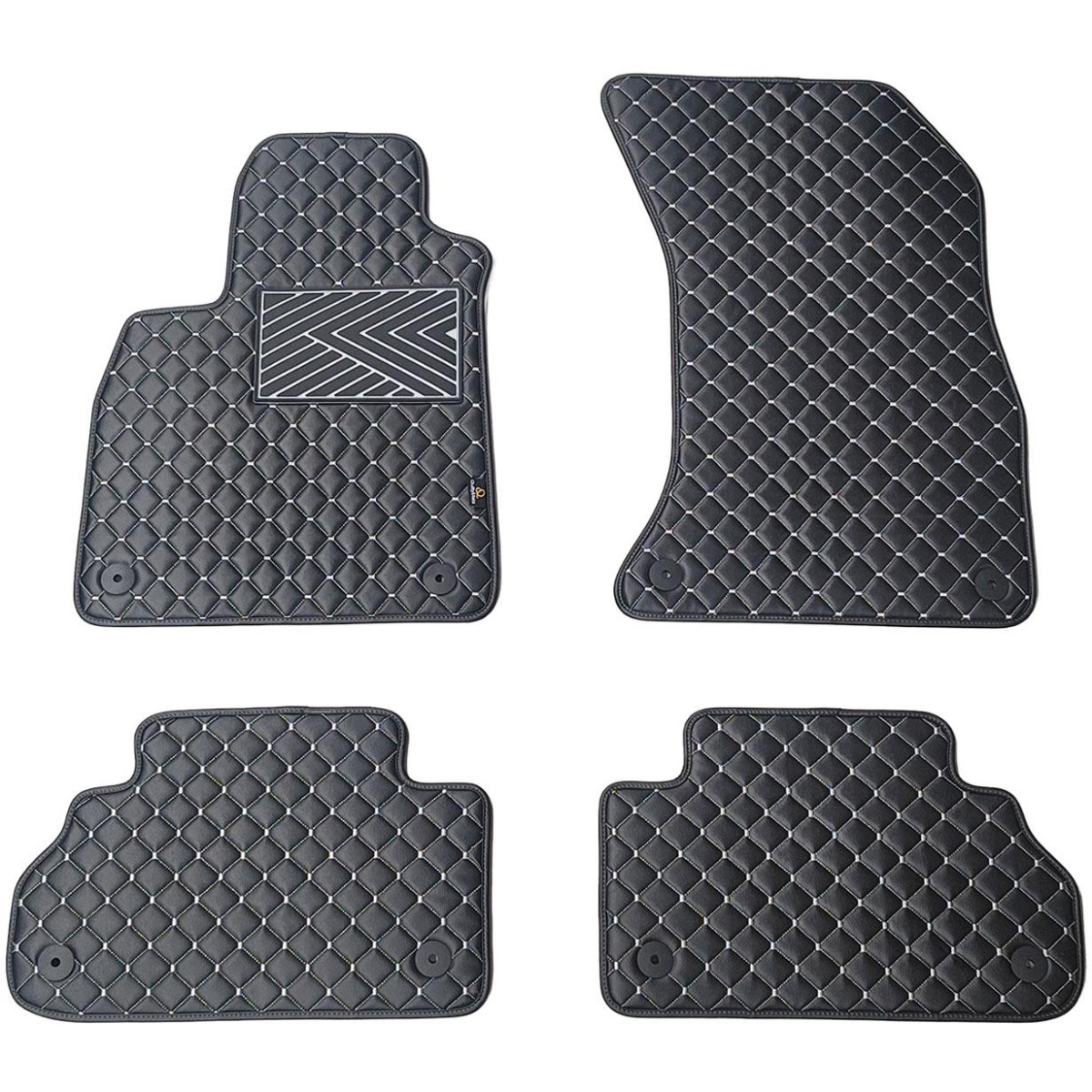Fußmatten aus Kunstleder QuiltyMats AUDI Q5 2017-2025 (Schwarz / graue nähte)