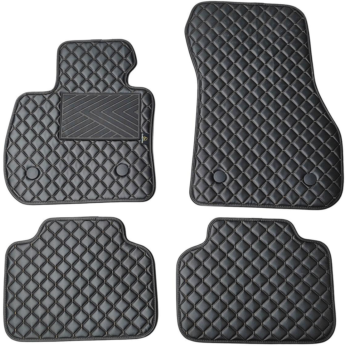 Fußmatten aus Kunstleder QuiltyMats BMW 2 ser. 2014-2021 (F45) (Schwarz / schwarze nähte)