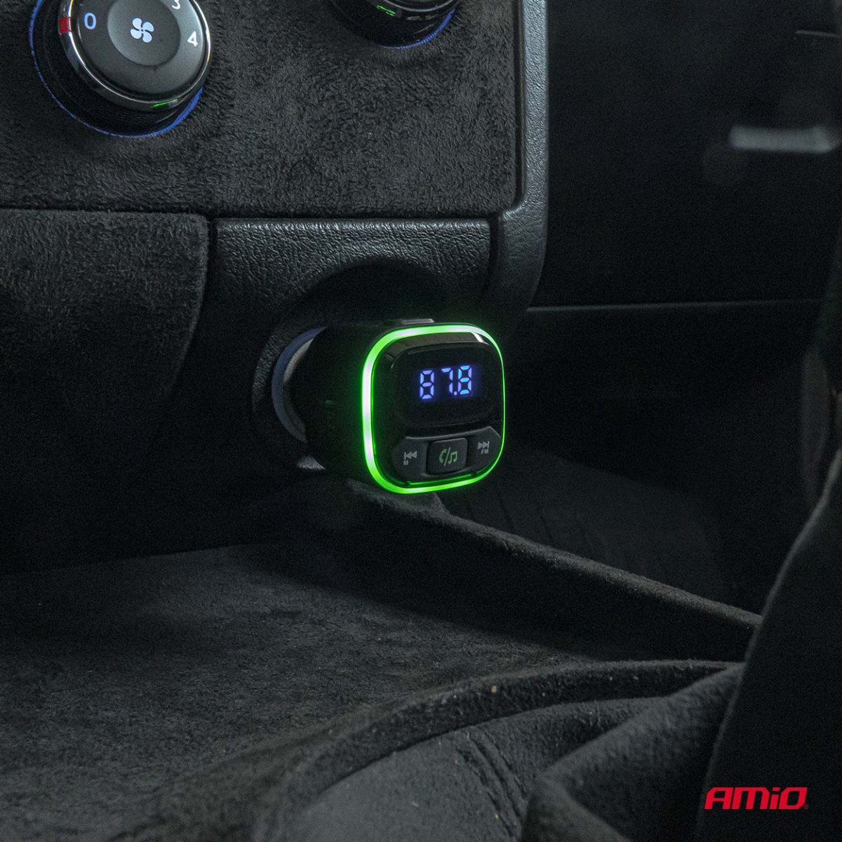 FM-Transmitter fürs Auto, 1×USB-A 2×USB-C 12V 24V AMIO-04651