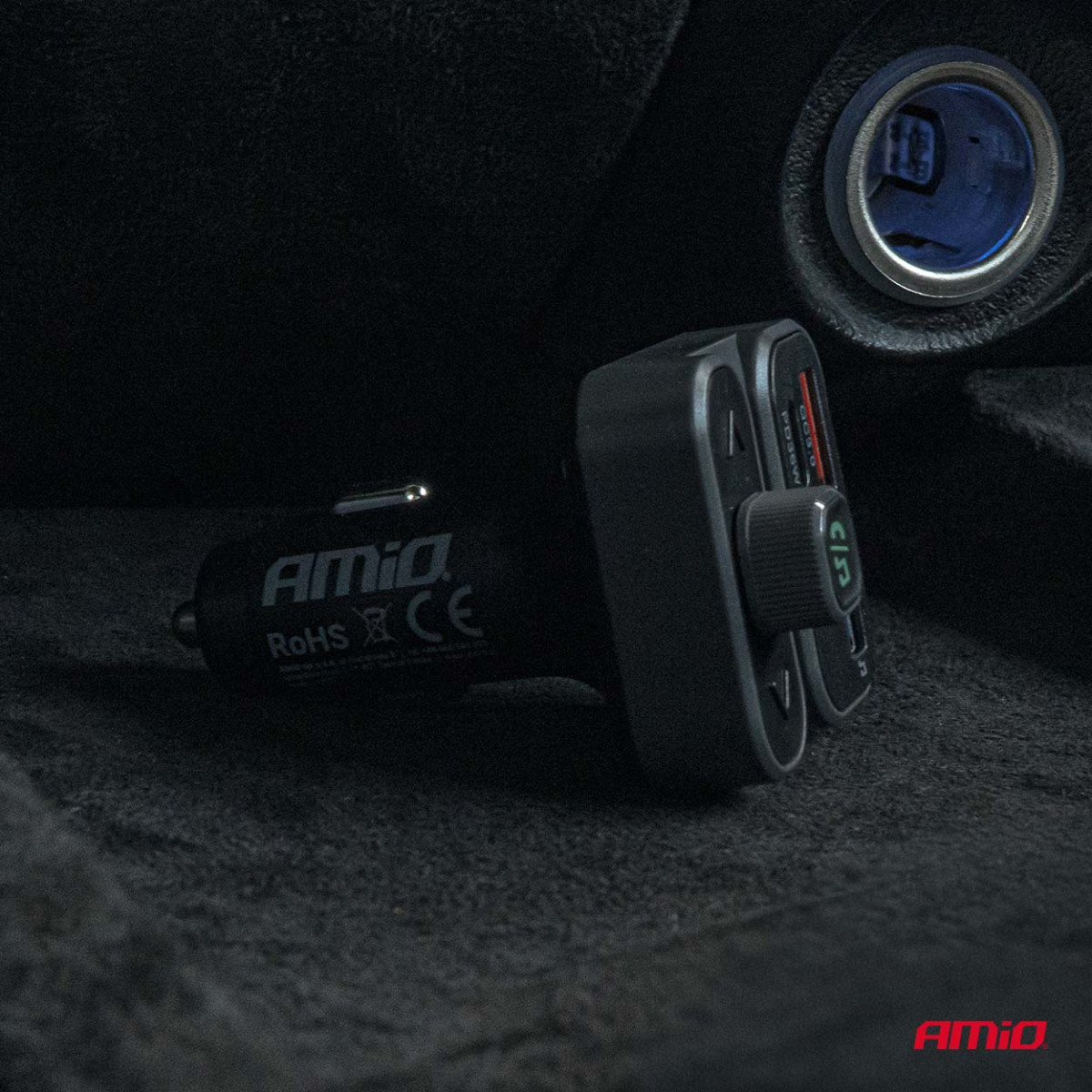 FM-Transmitter fürs Auto, 2×USB-A 1×USB-C 12V 24V AMIO-04649