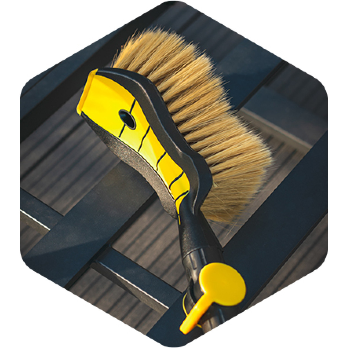 Autowaschbürste „Nice Touch“ Premium mit Wassersprühdüse, weichen, gelben Borsten, 54 cm