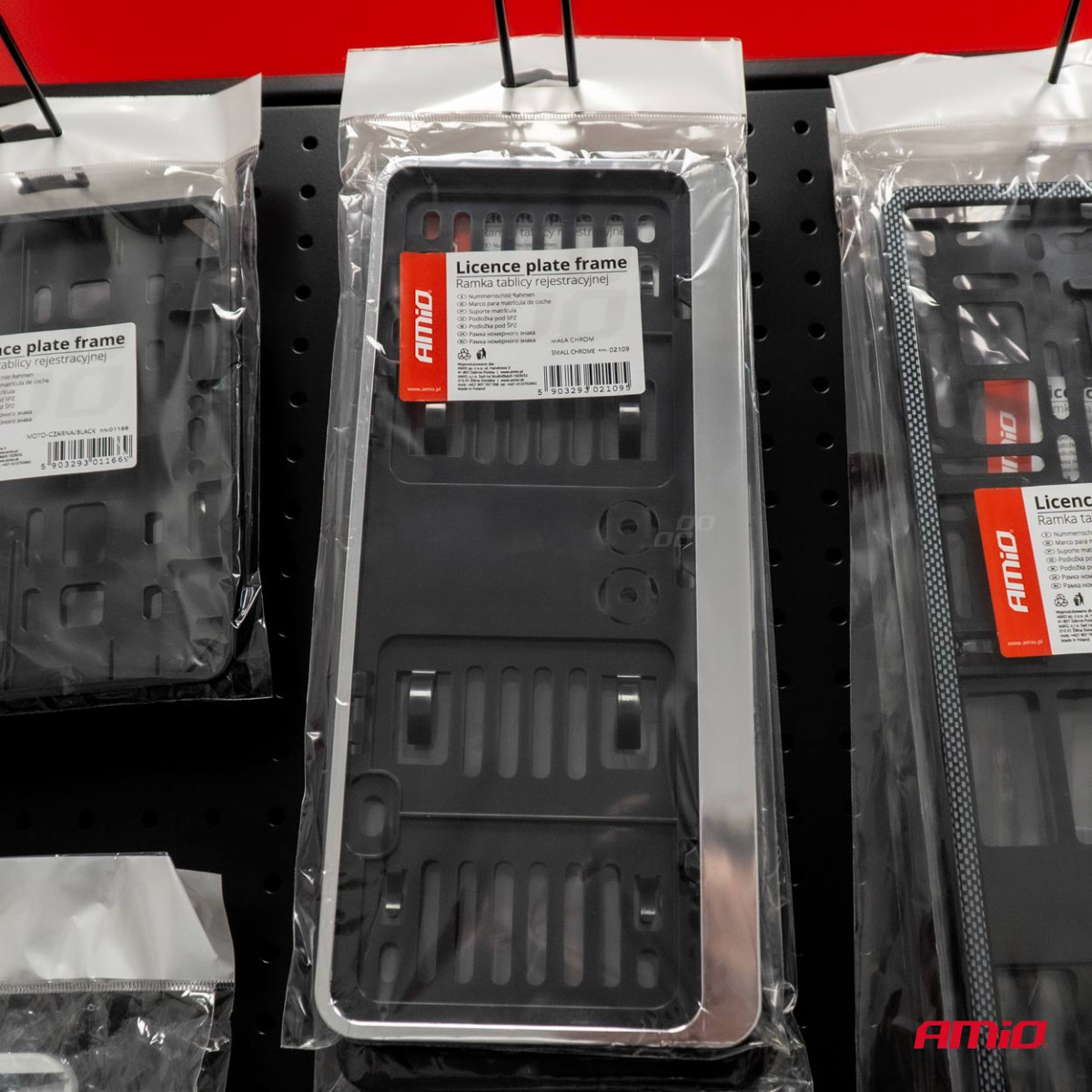 Kleiner Kennzeichenhalter – Schwarzchrom, USA, AMIO-02109