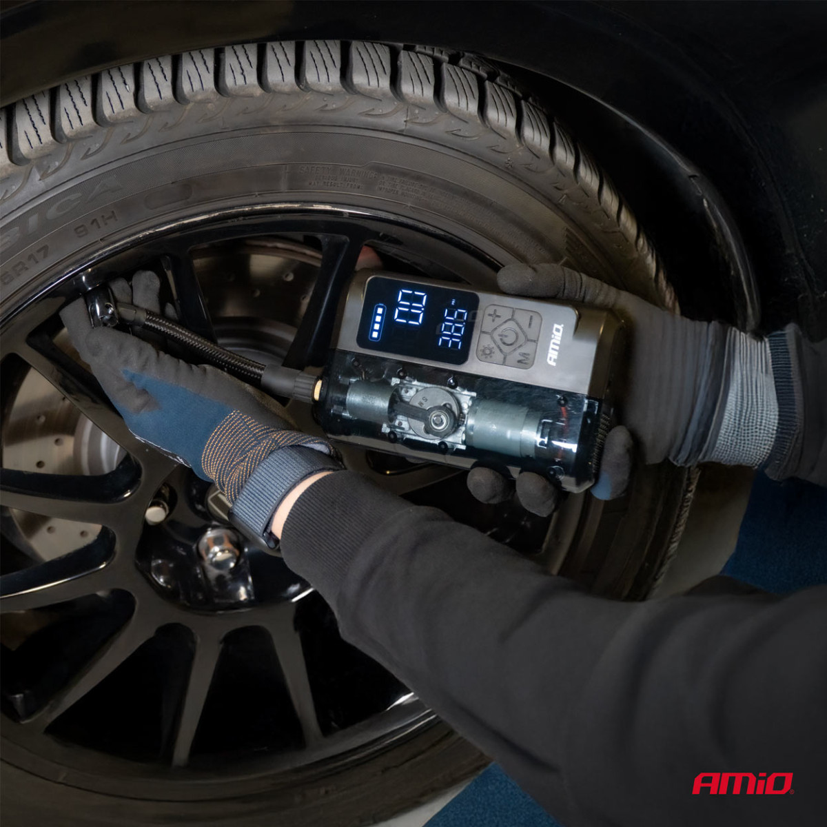 Kabelloser Autokompressor 40 W mit LED, Powerbank-Funktion und USB-C, AMIO-04378