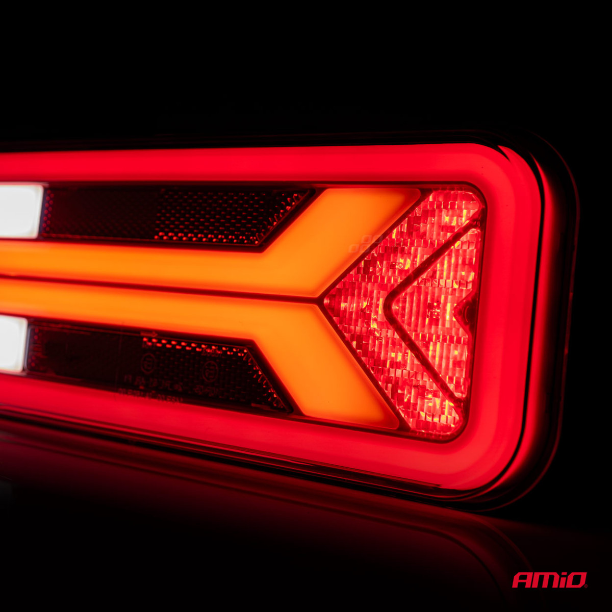 Multifunktionale LED-Rückleuchte RCL-09-R dynamic, rechts 