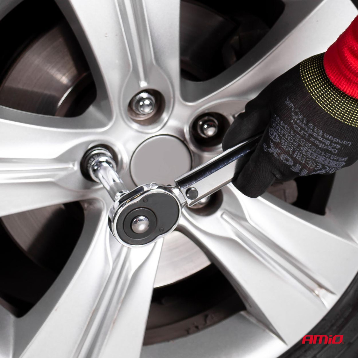 Drehmomentschlüssel mit Stecknüssen 17 / 19 / 21 mm, 40–210 Nm, AMIO-02407