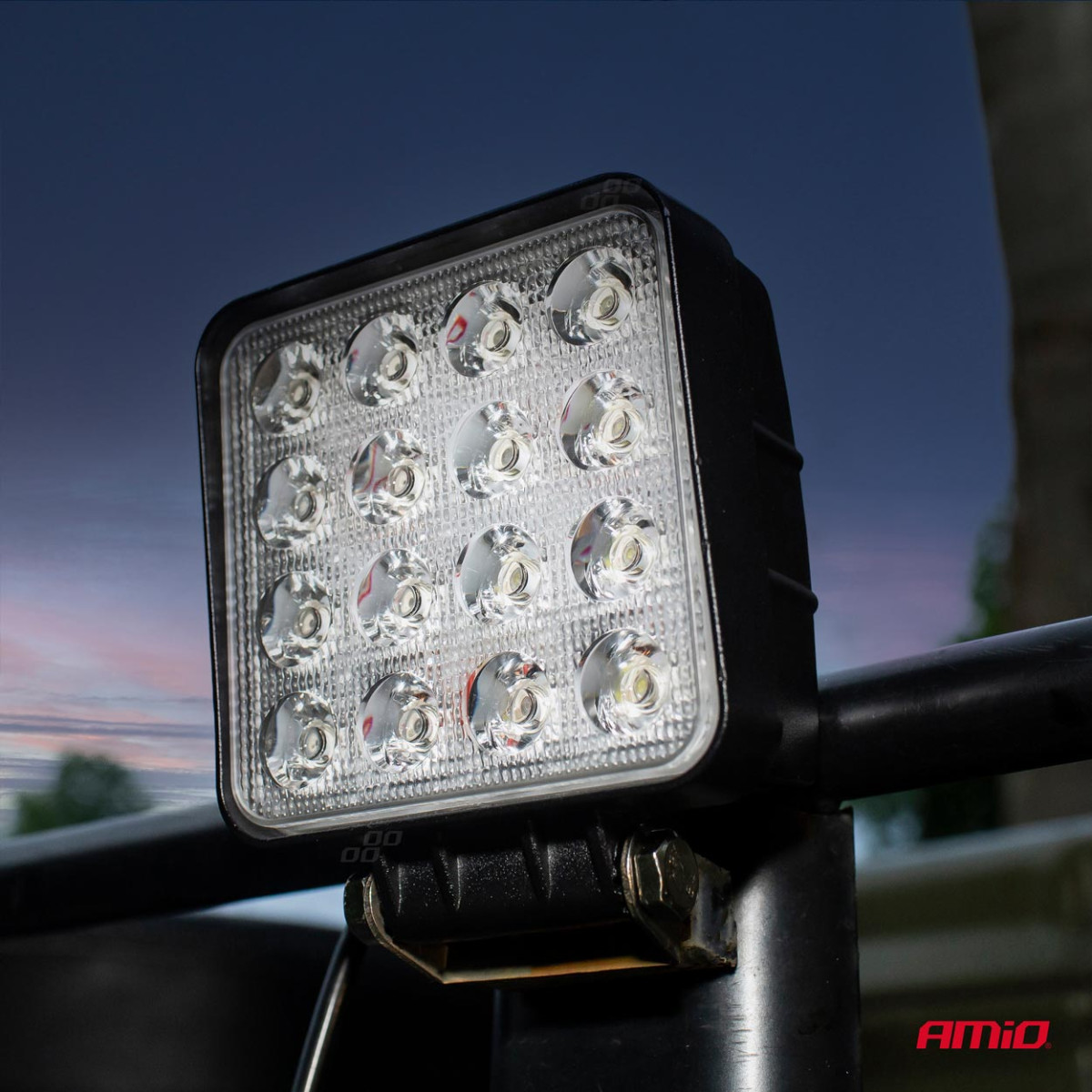 LED-Arbeitsleuchte AWL05 EMV, 108 x 108 mm, 48 W, flach, 9–60 V