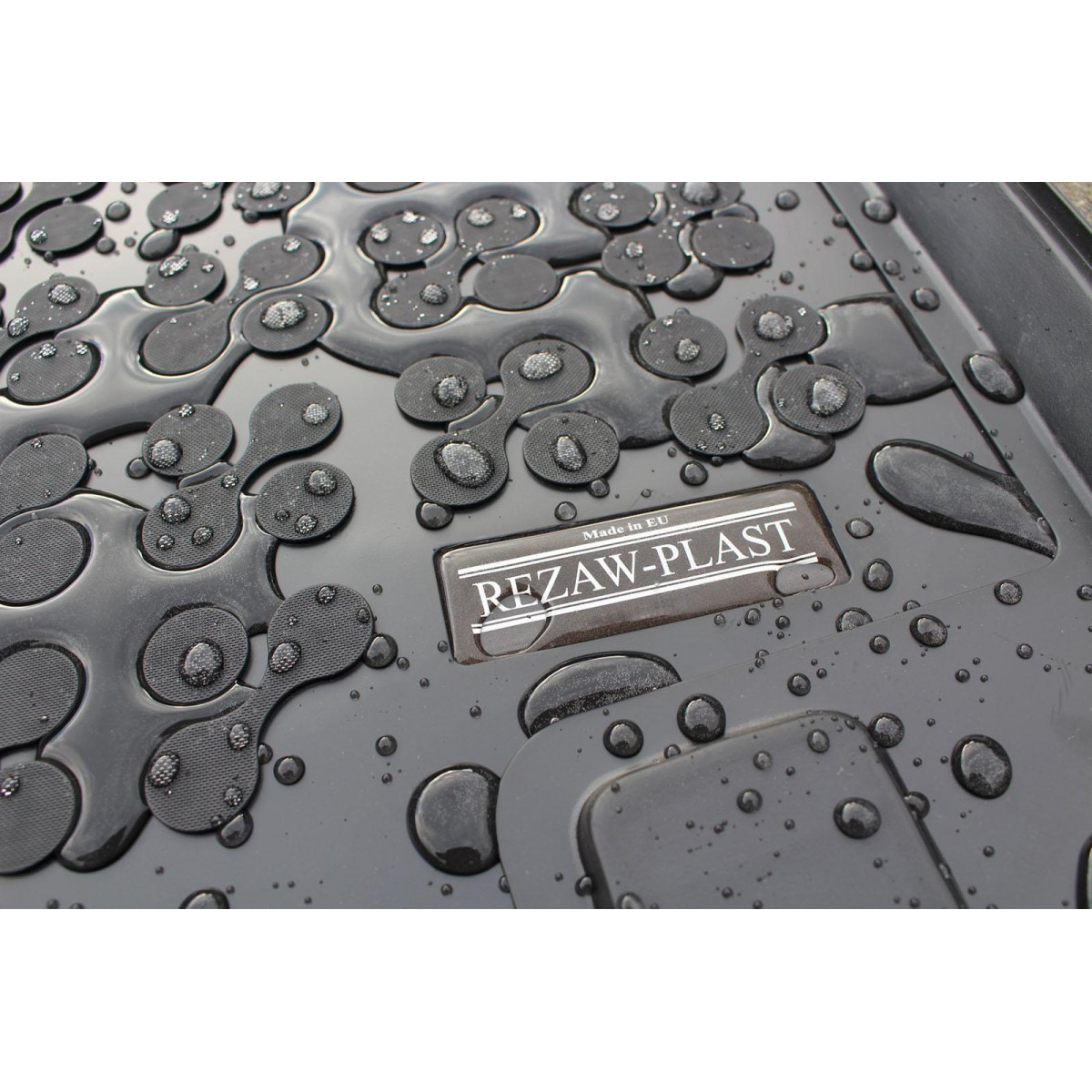 Kofferraummatte aus Gummi Skoda Octavia III Wagon seit 2013 (einstufiger  kofferraum)